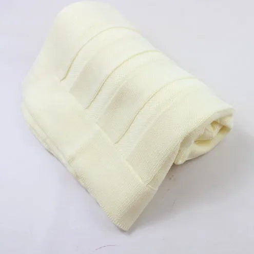 Manta De Tricô Avulsa Básica

                                                                        Amarelo